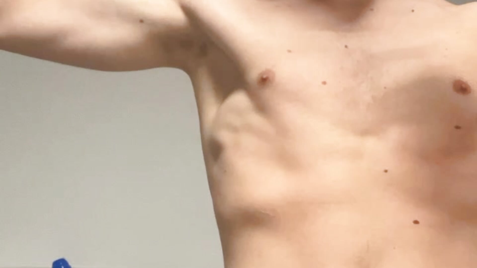 flexing - video by Fappatore_Nato05 cam model