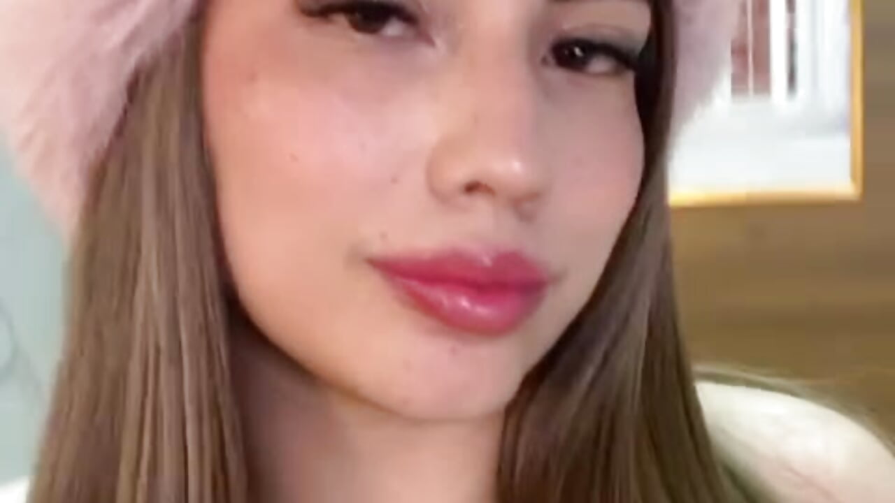 :* - video by Jadee_grey cam model