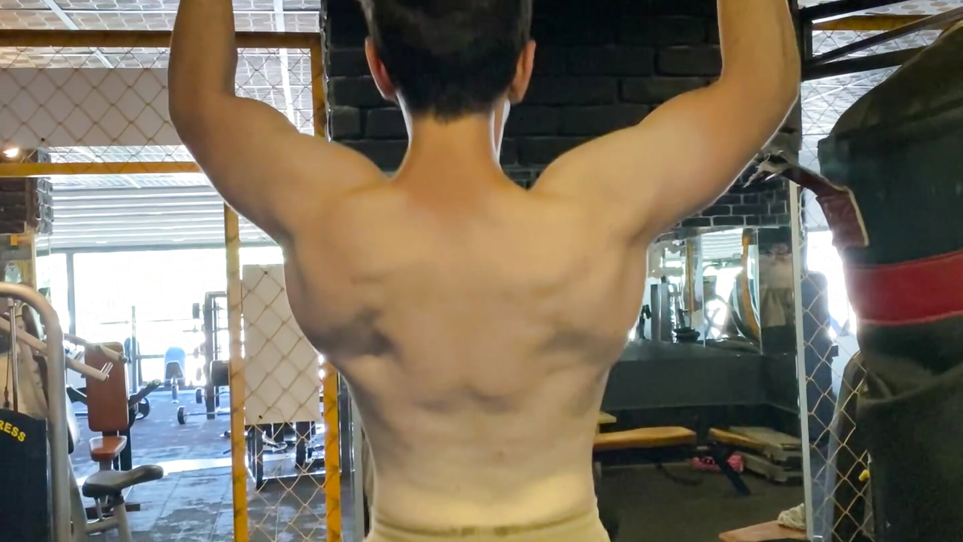 pull up - vidéo du modèle de showcams HornyMaster3169