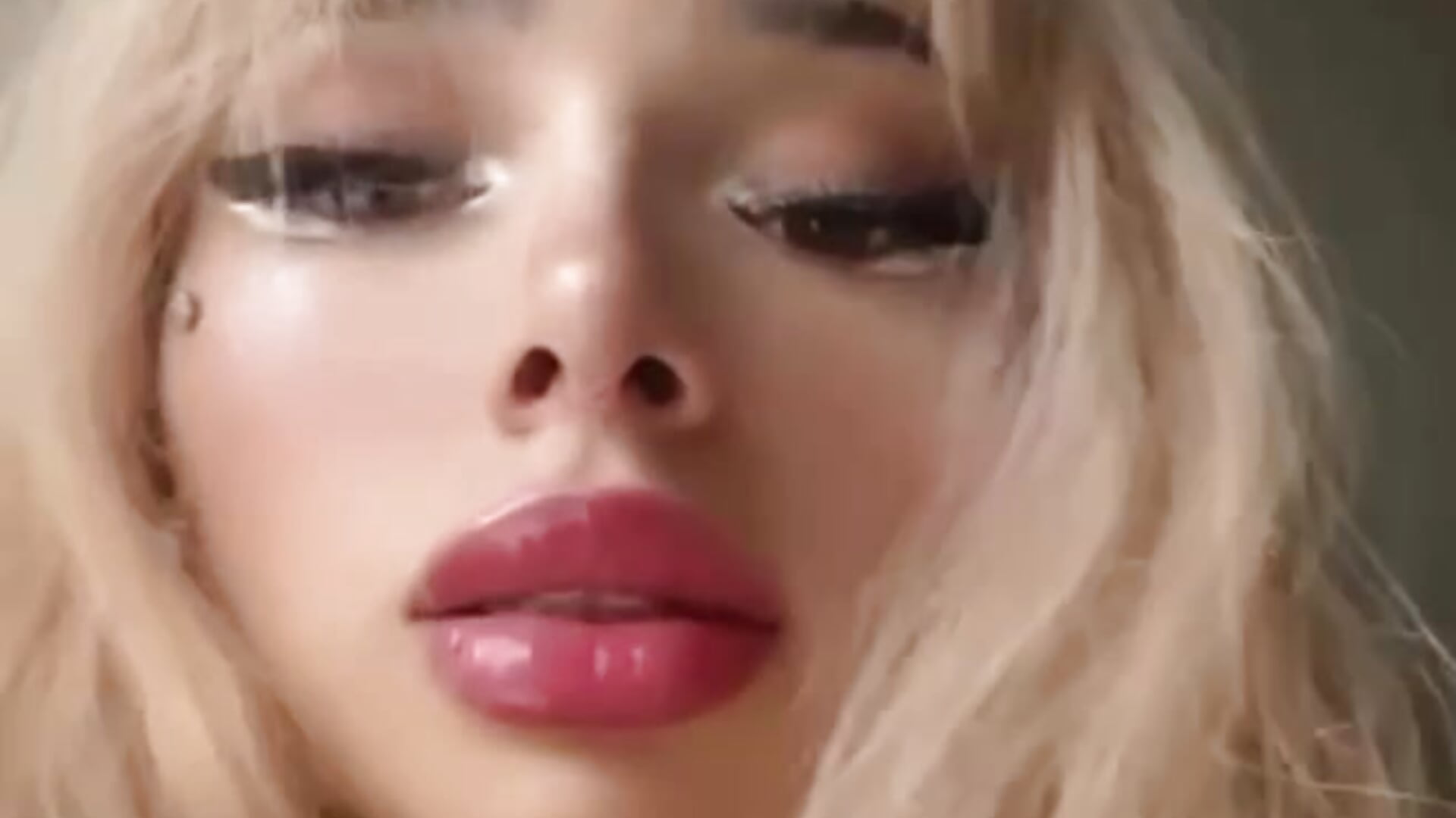 IMG_7339 - clip cu Fenellafiorella model videochat