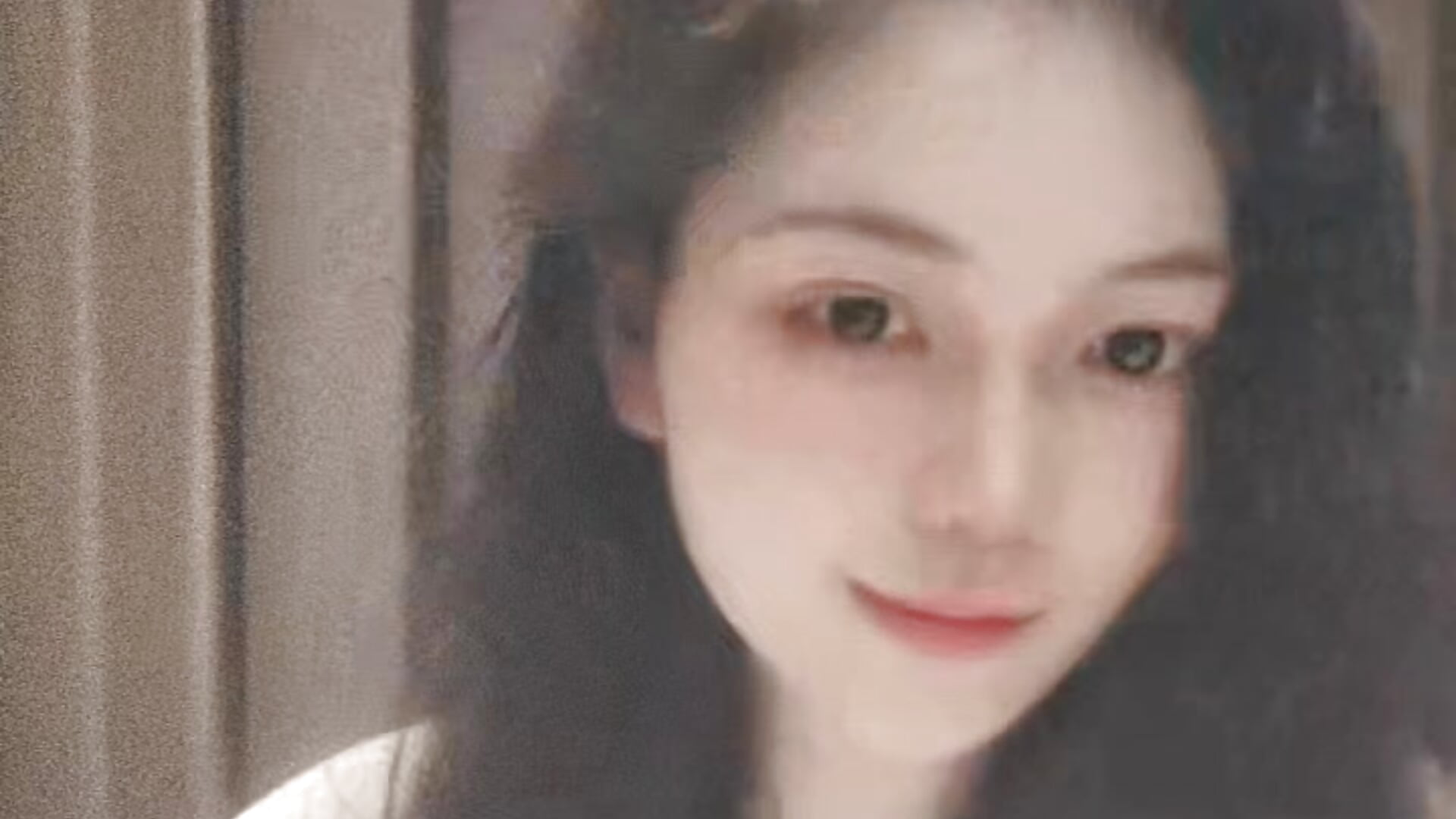 微信视频2025-08-22_195118_065 - video by zora-168 cam model