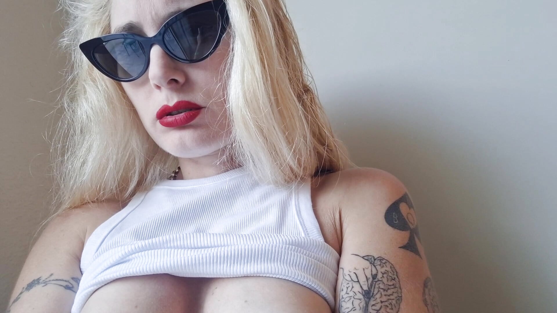 1000035674 - відео від вебкаммоделі slg1