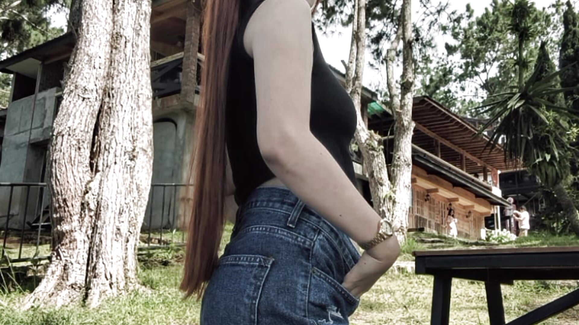 1000097996 - video by B-e-l-l-e cam model