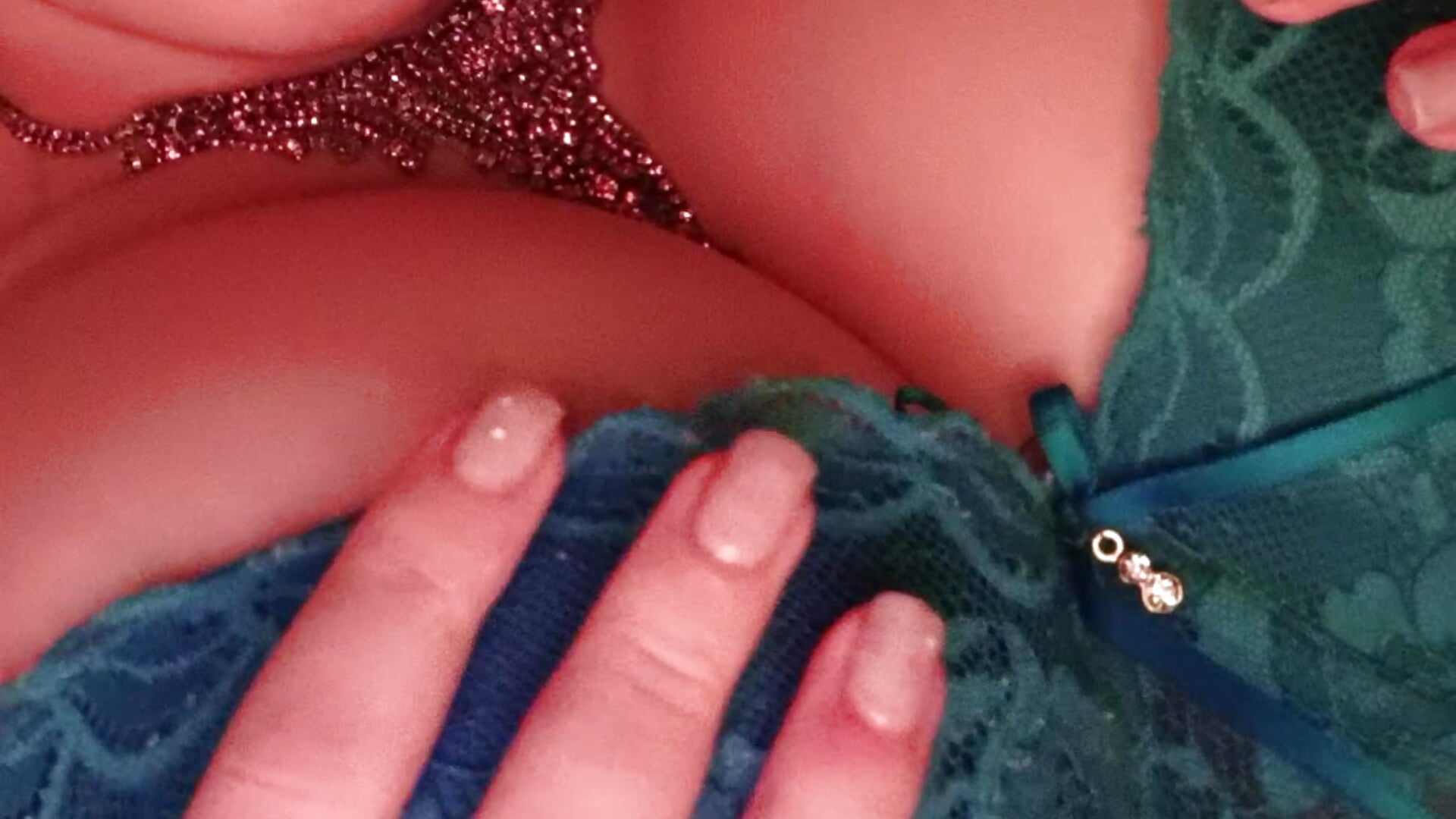 1000007915 - video by BunnyFoxy777 cam model