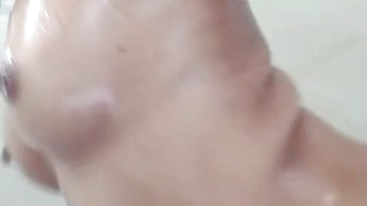 Come bathe with me 💋💦💦 — filmik DakotaTylerr, modela(-lki) na kamerkach