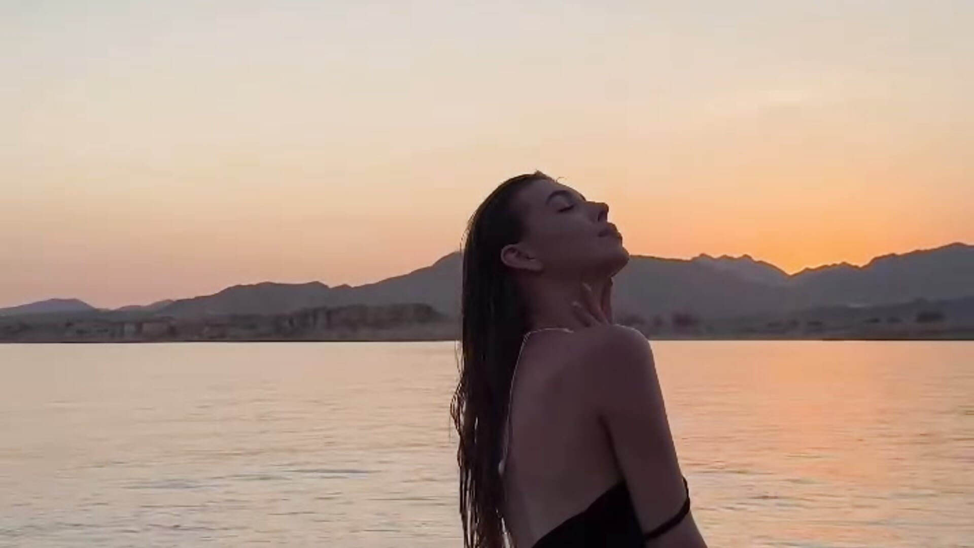 Sea 🌊 - AshleyEvance主播的视频