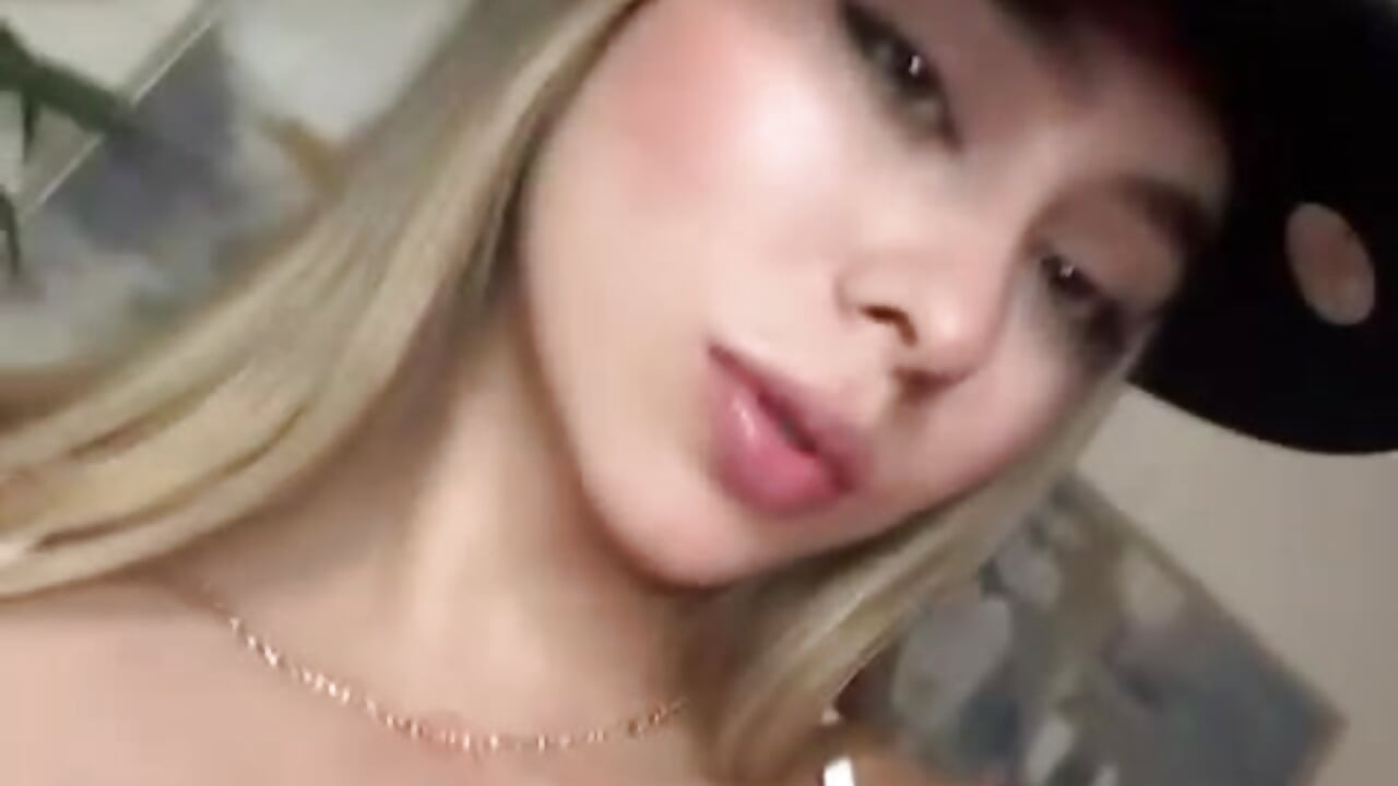 WELCOME 💗 - video by sara_madrid cam model