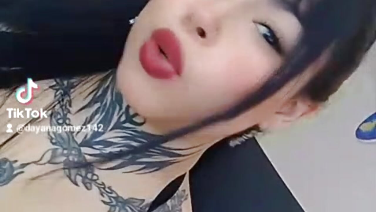 WhatsApp Video 2025-08-05 at 8,45,26 PM - video by selena_rose_____ cam model