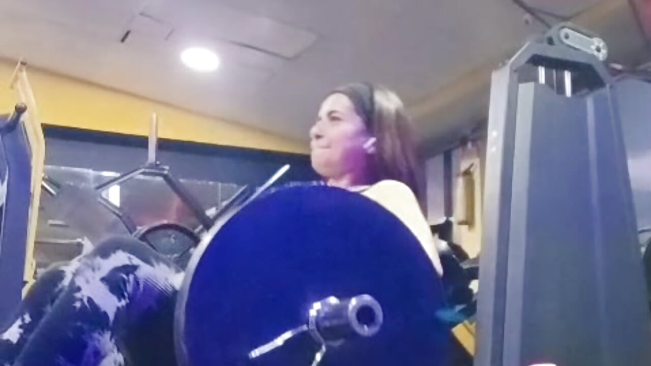 Gym - video di bella_thixx modella di cam