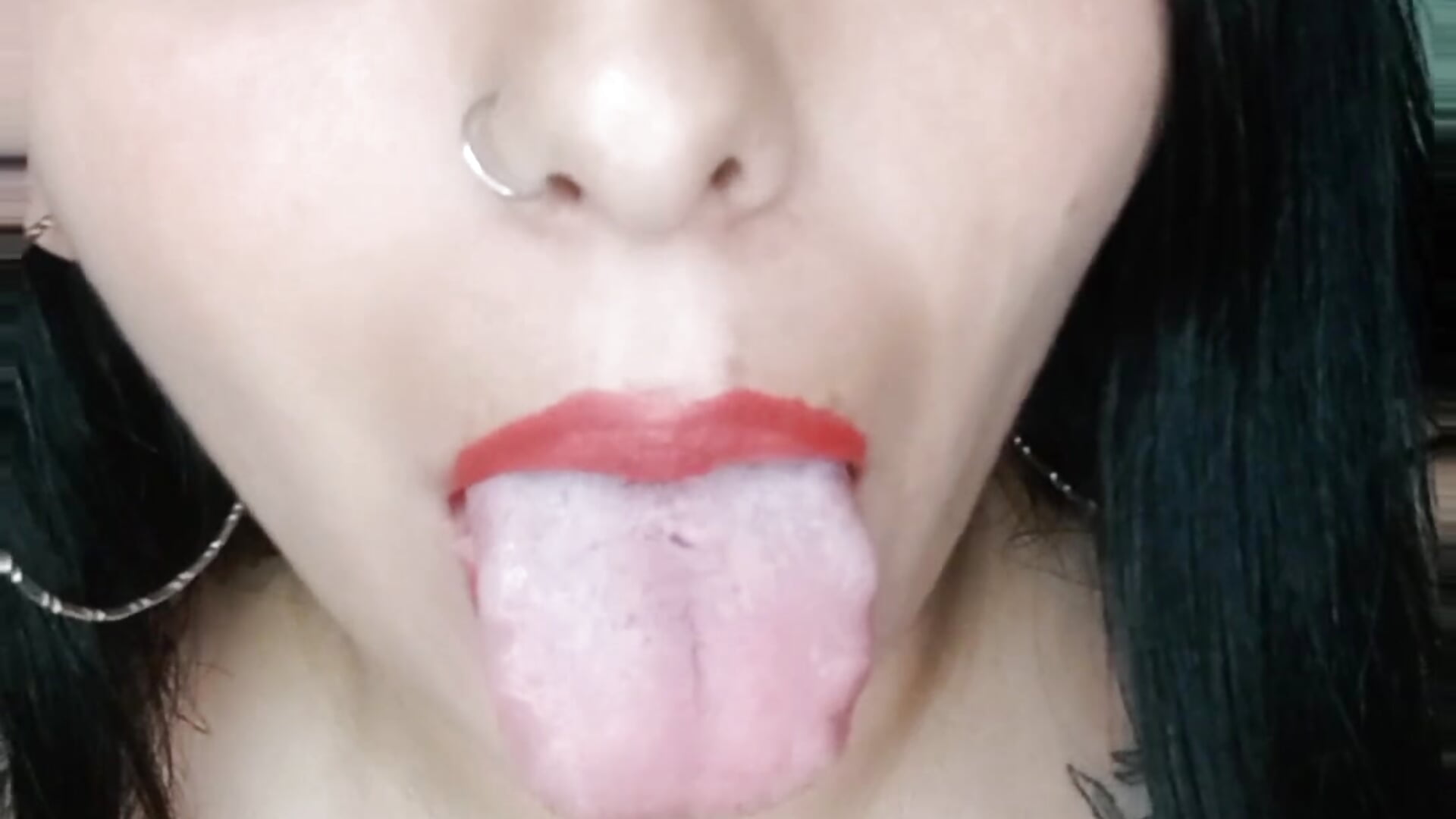 would you taste my tongue? 👅 - Vídeo de Lolagolden1, modelo de vídeos