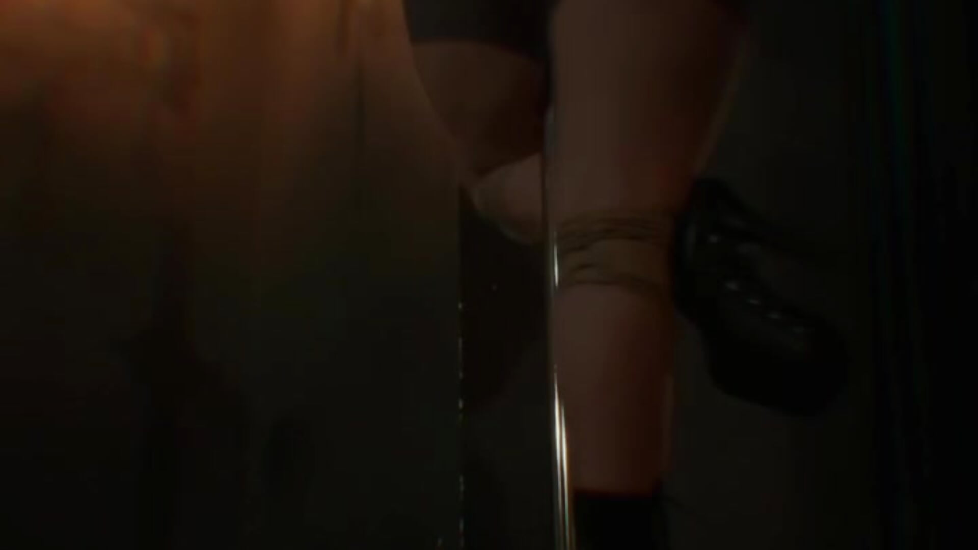 STRIP PLASTIC DANCE FROM FEMME FATALE🫦 - video di mygoddesshecate modella di cam