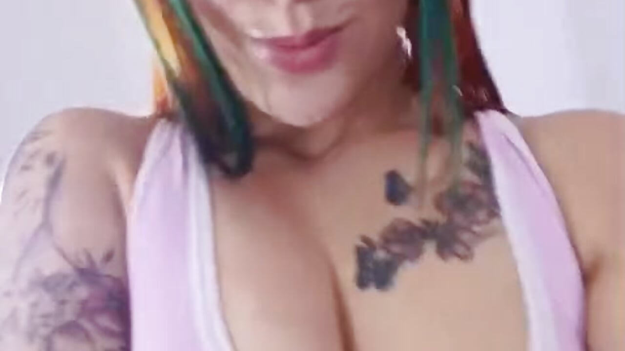 💋😏 - video by Roxy_Medina cam model