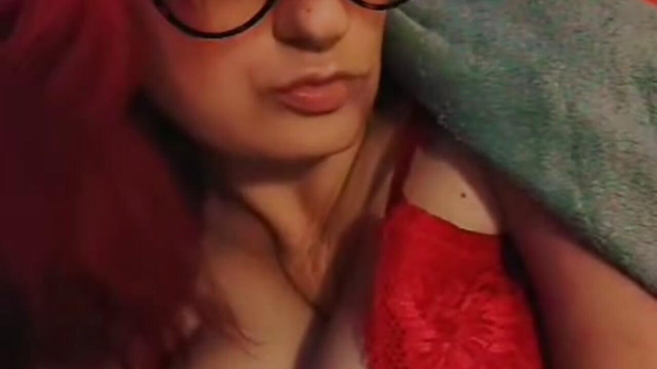 1000000667 - video by LusciousKandy cam model
