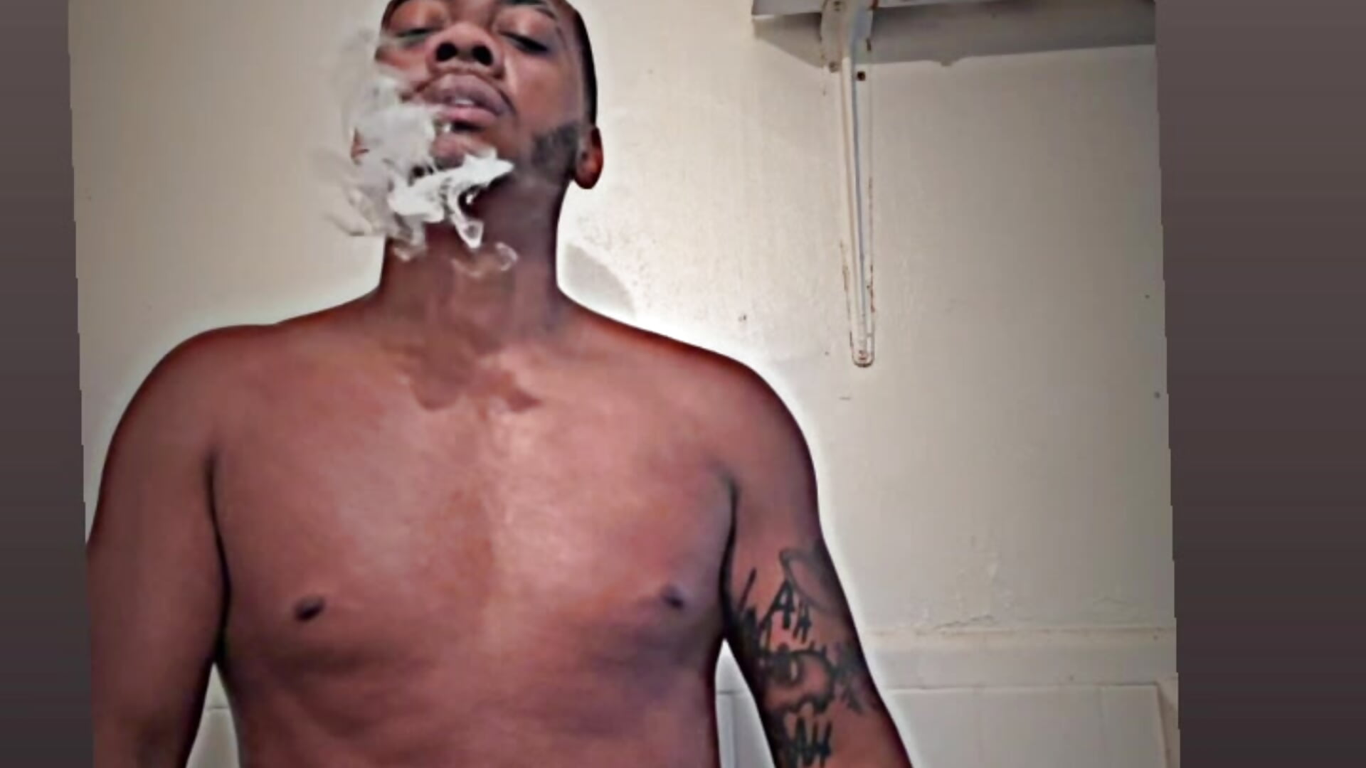 b6e4c8ecef0946748ba48bc4a3a7df31 — filmik Kingstrokezxx, modela(-lki) na kamerkach