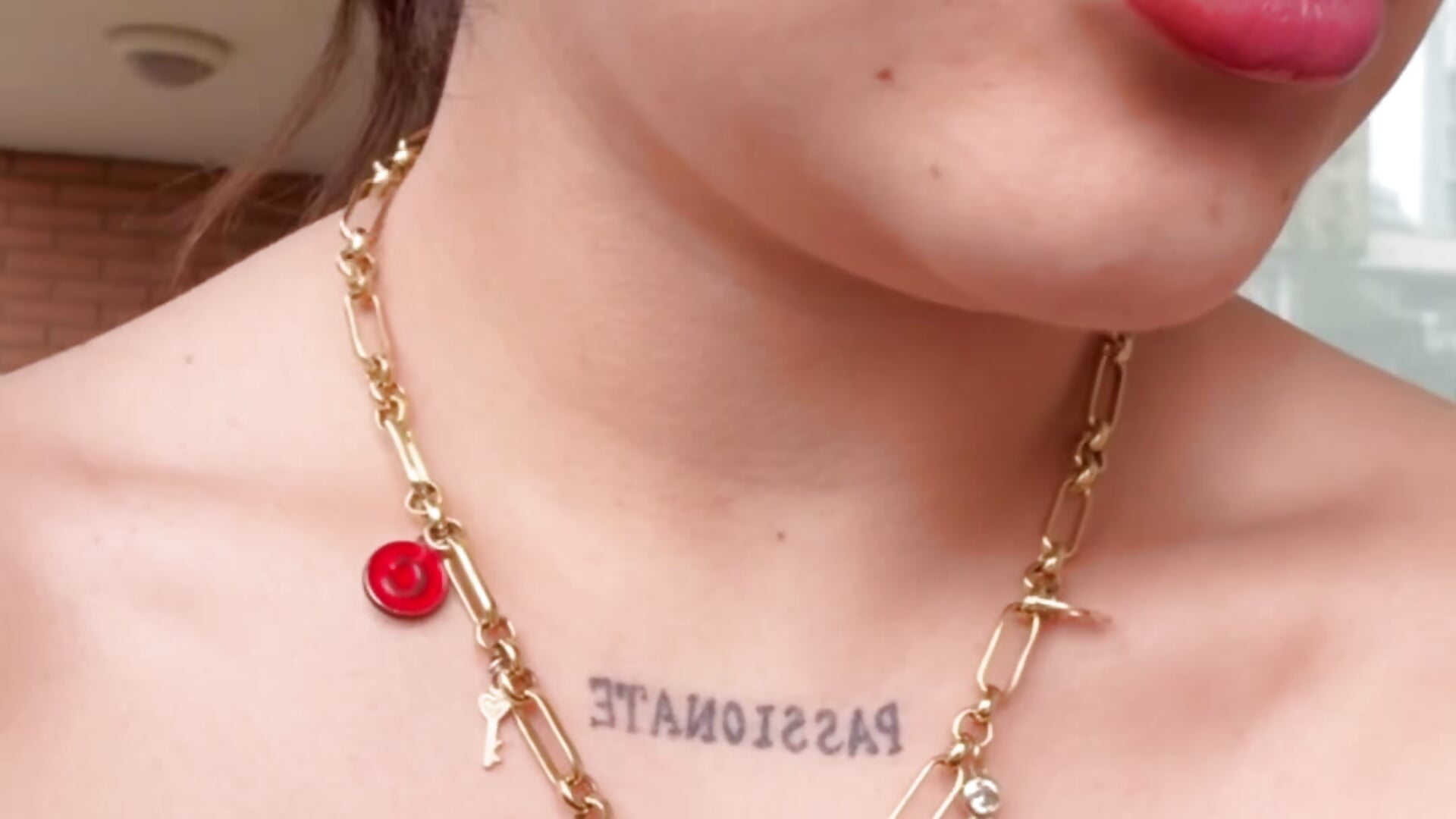 🚬 - vidéo du modèle de showcams emmvallen