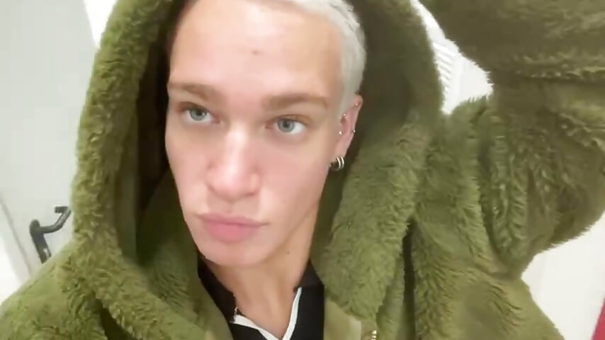 meow - video by Marius_Venin cam model