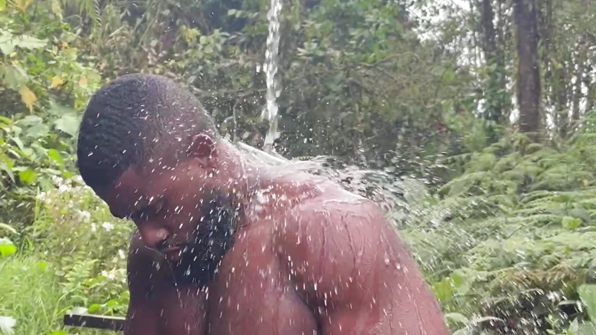 Mmm sexy hot - video by lebron_million cam model