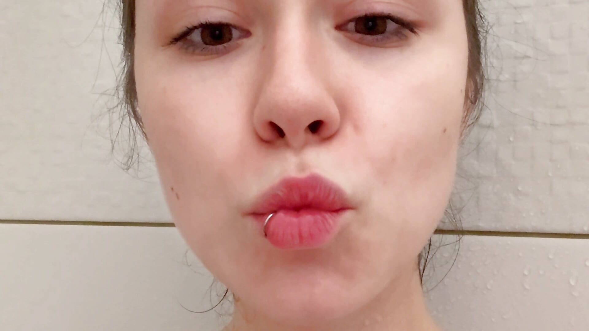 Just me… and the camera behaving a little too well today 😌 Nothing shown – video modela na kameri etherealnightwhisper