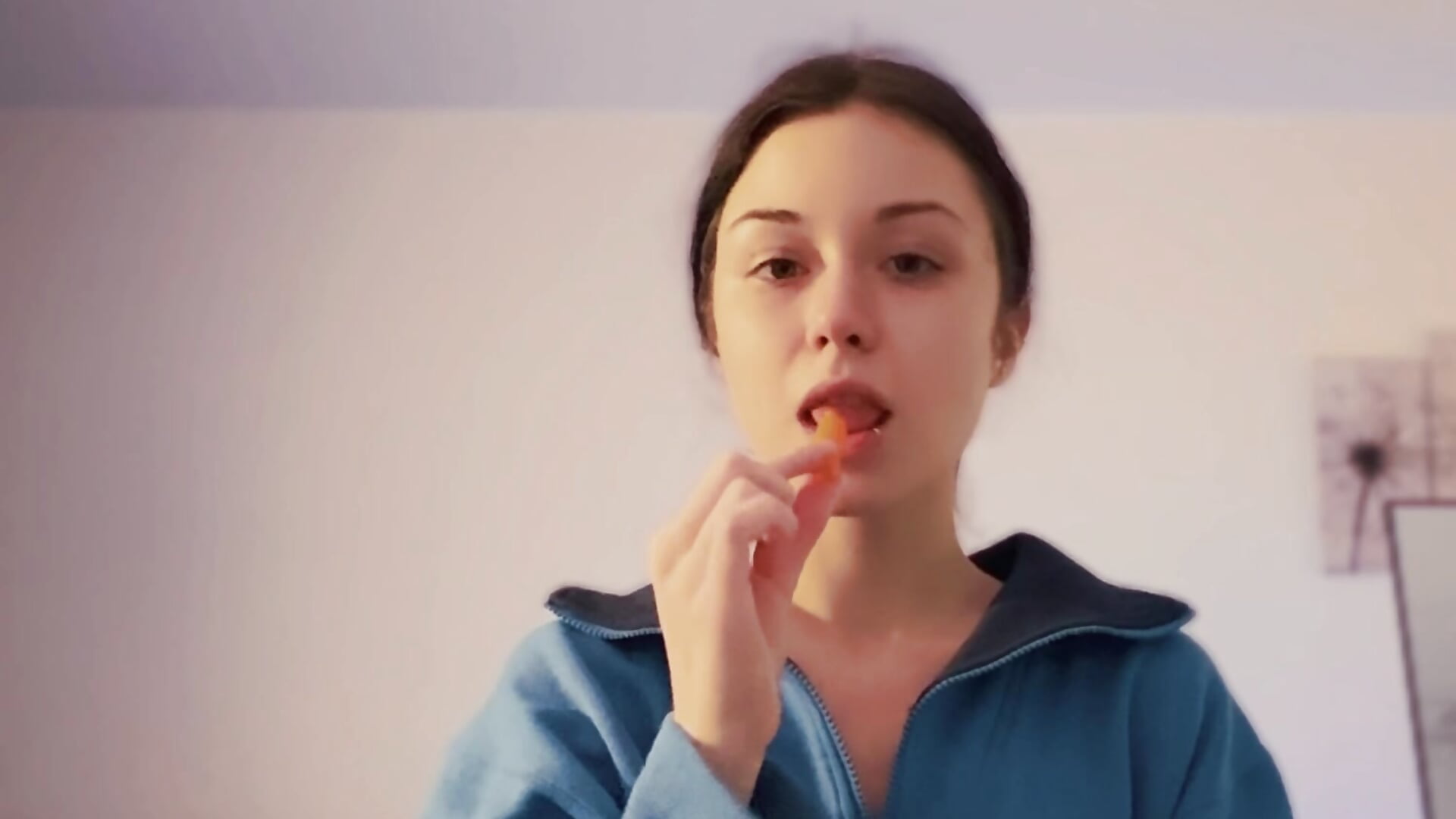 Sometimes I just like showing off my breakfast.－カメラキャストのetherealnightwhisperの動画