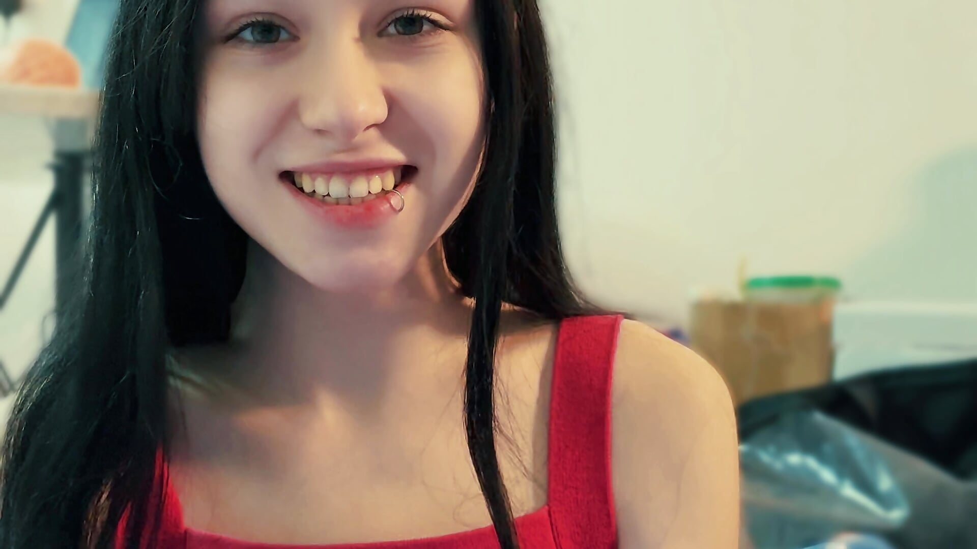 Moving soon.－カメラキャストのetherealnightwhisperの動画