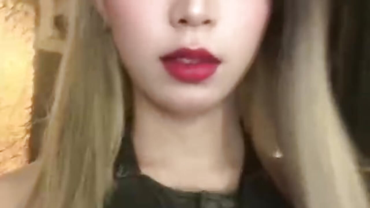 1000005028 - vídeo de XinFuckingLust modelo de câmara