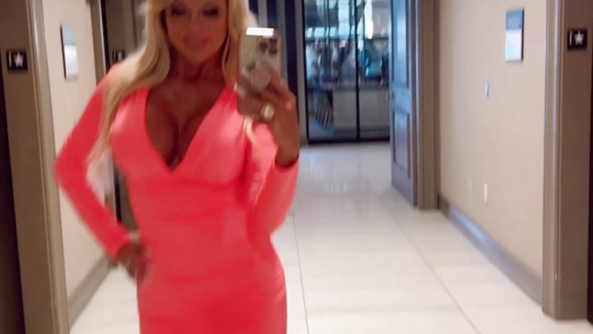 811679c949af43fdb6252b433c2384da - vídeo de la modelo de cam chanelstjames