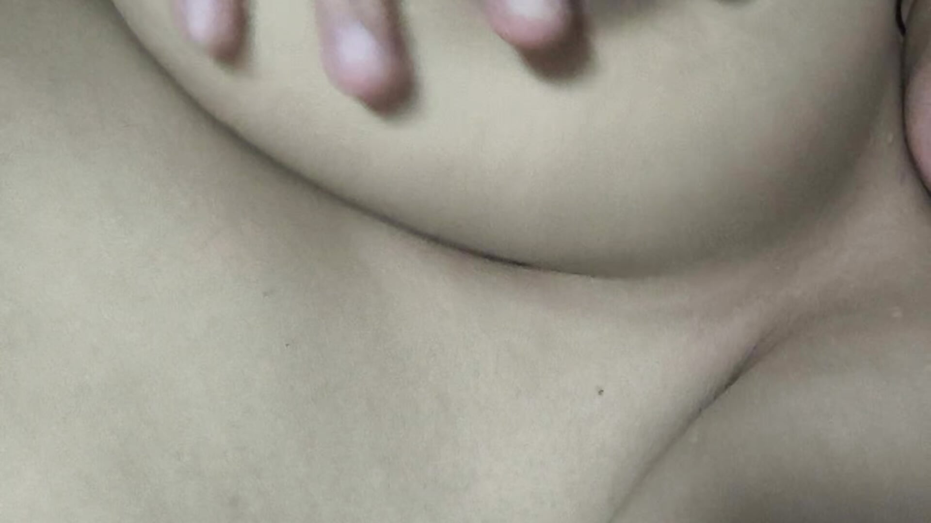 Touching and sucking my tits, I wish you would look at and lick my sweet pussy 😈✨
