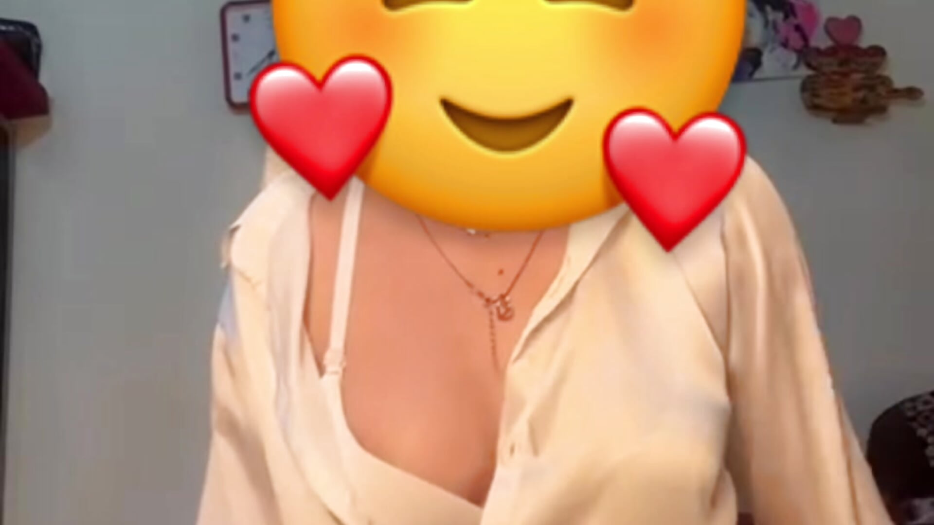 1000058217 - video by Miss_shinobu cam model