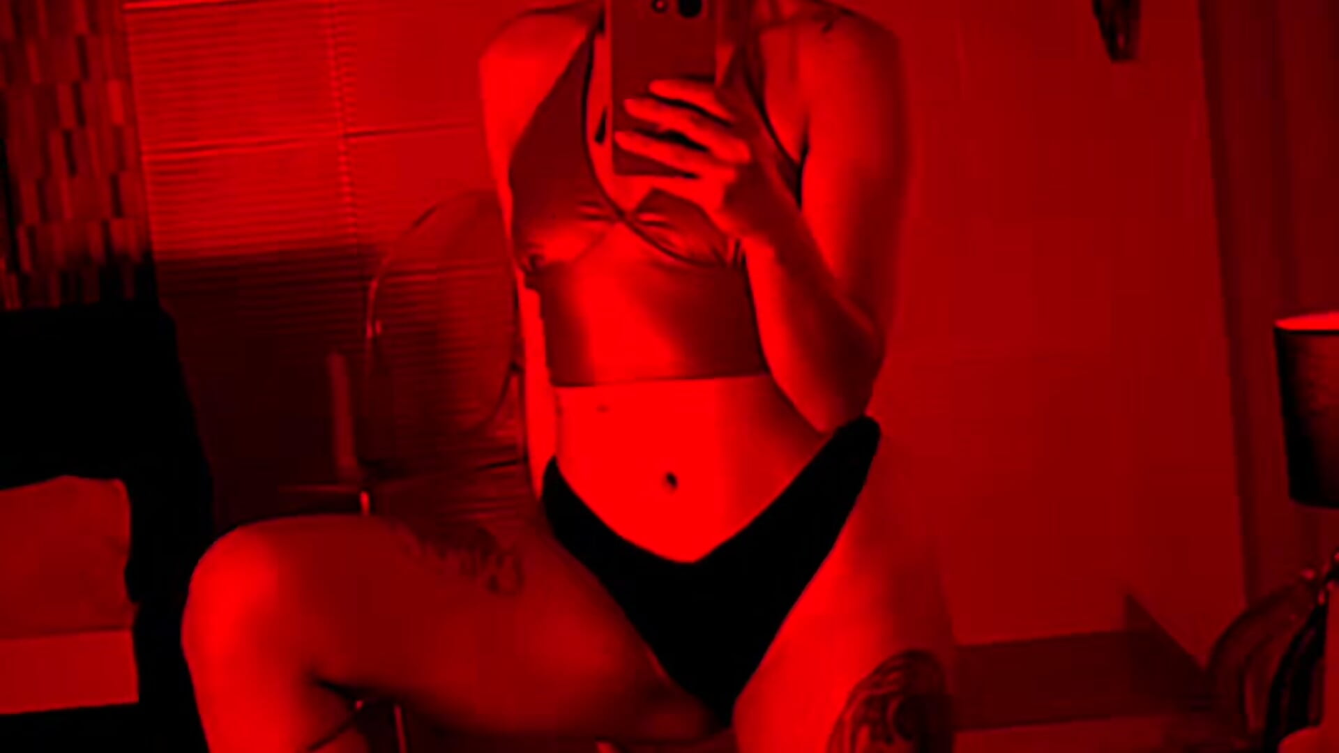 🔥 Sexy Red 🔥 – video od webkamerové modelky MiaAmore_