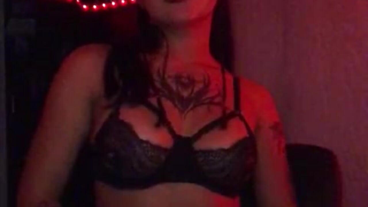 🐼💥 - video by Mia_zafir cam model