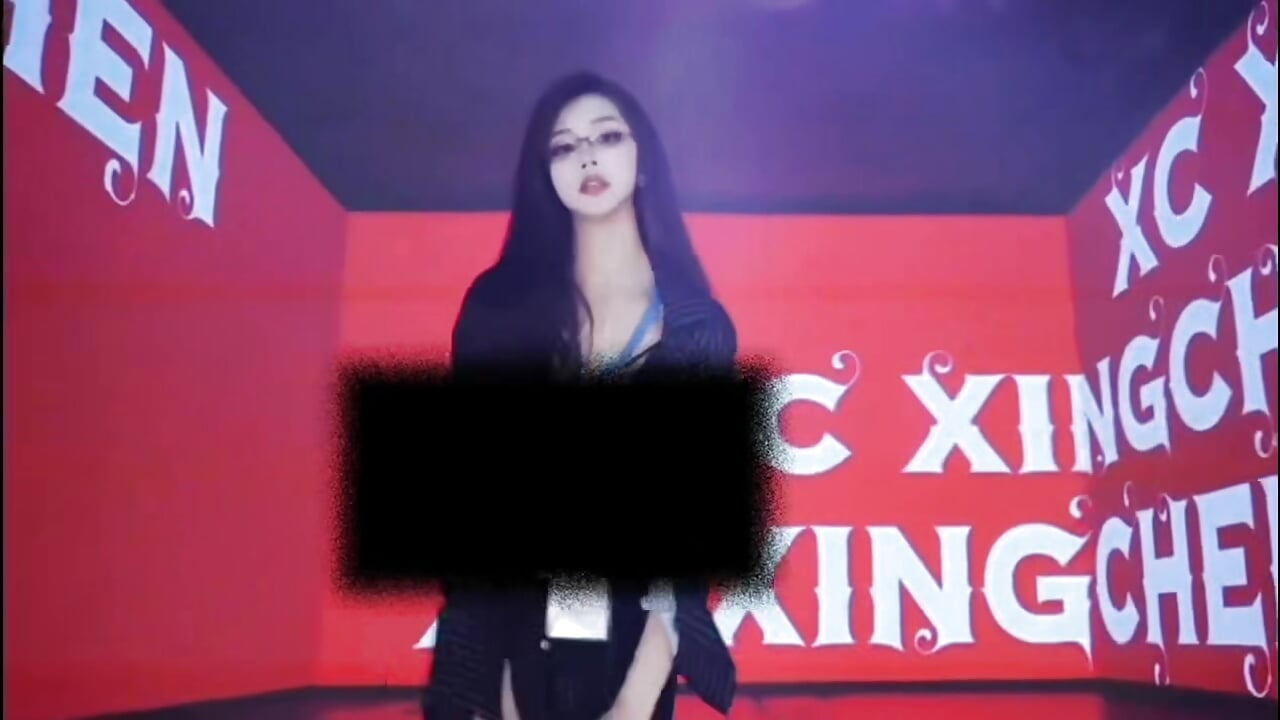 璐璐 - SK-001 adlı kamera modelinin videosu