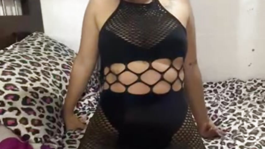 I need a man who will eat this body 💦🤤 - vídeo de la modelo de cam Molyjoliepetitte_245
