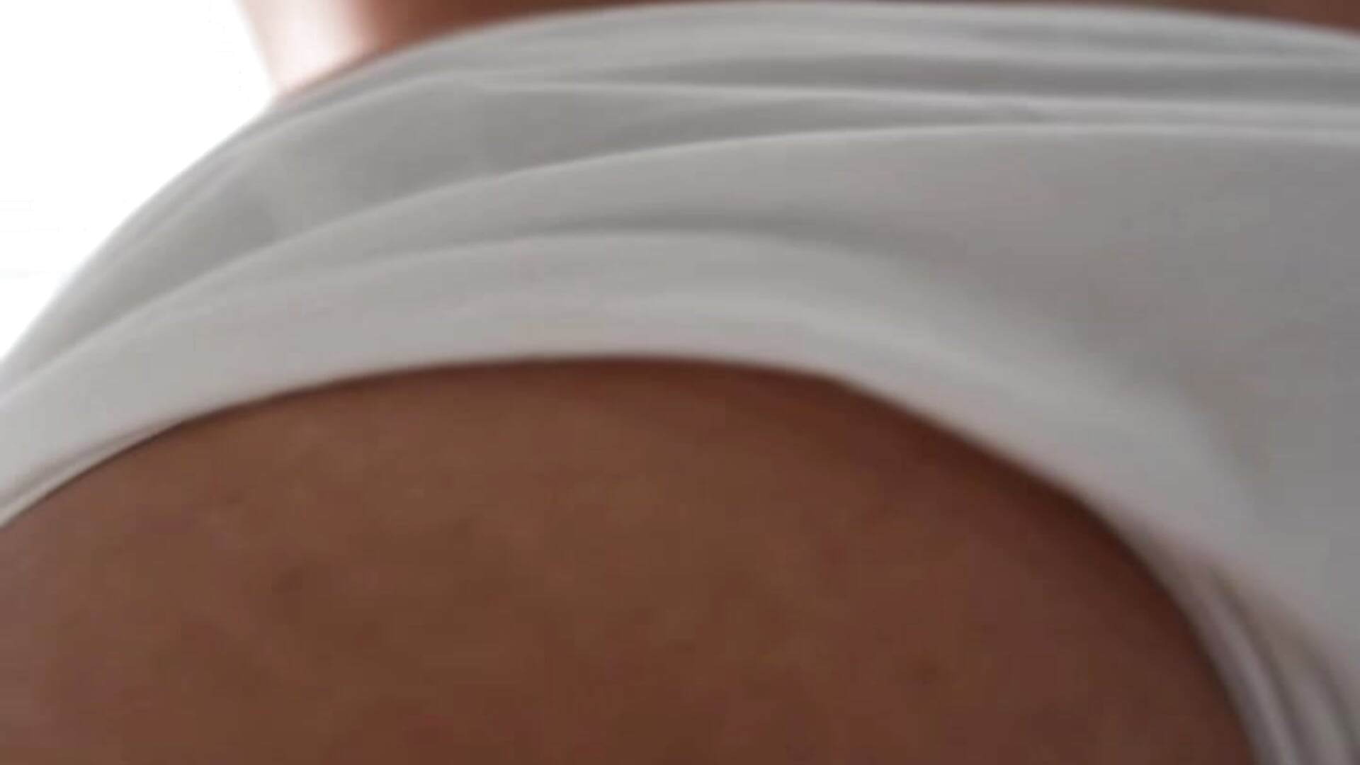 Hips don’t lie 🤍😈 - Video von Troye_Williams Cam-Model