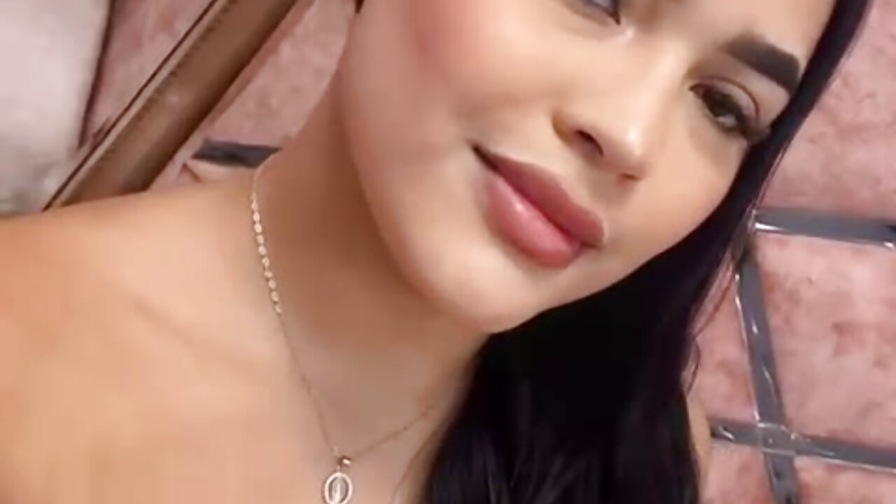 I want you to taste my sweet juices 💦🥵👅 - vidéo du modèle de showcams HOT_EMIILY_