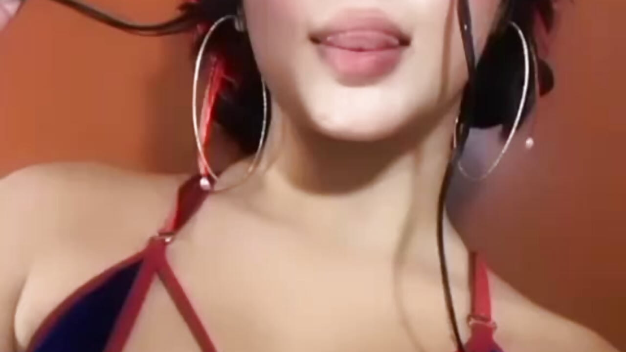 ❤️😻 - video by nikky_rosse cam model