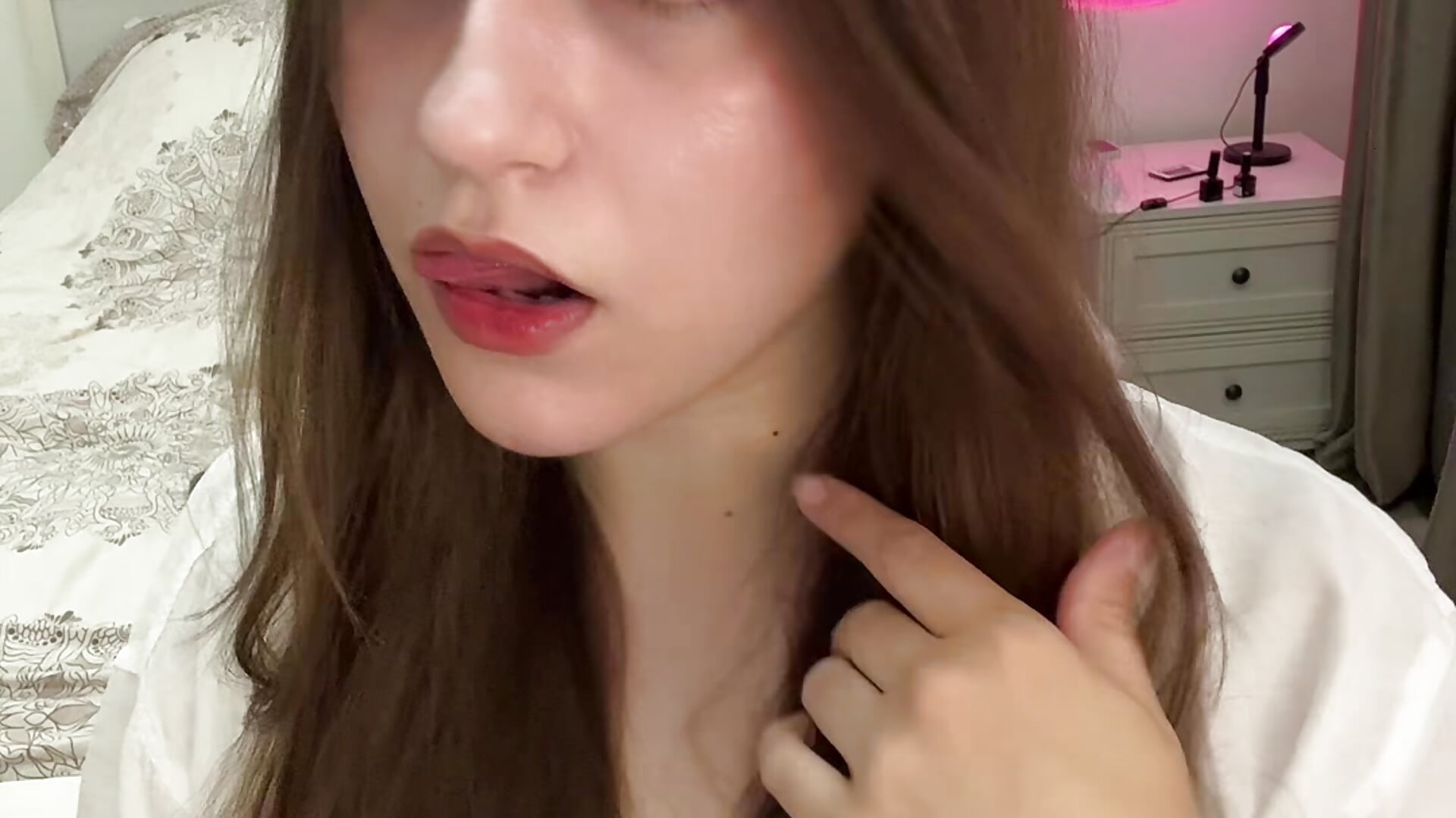 I'll make your day ♡ - video by RachaelJuntunen cam model