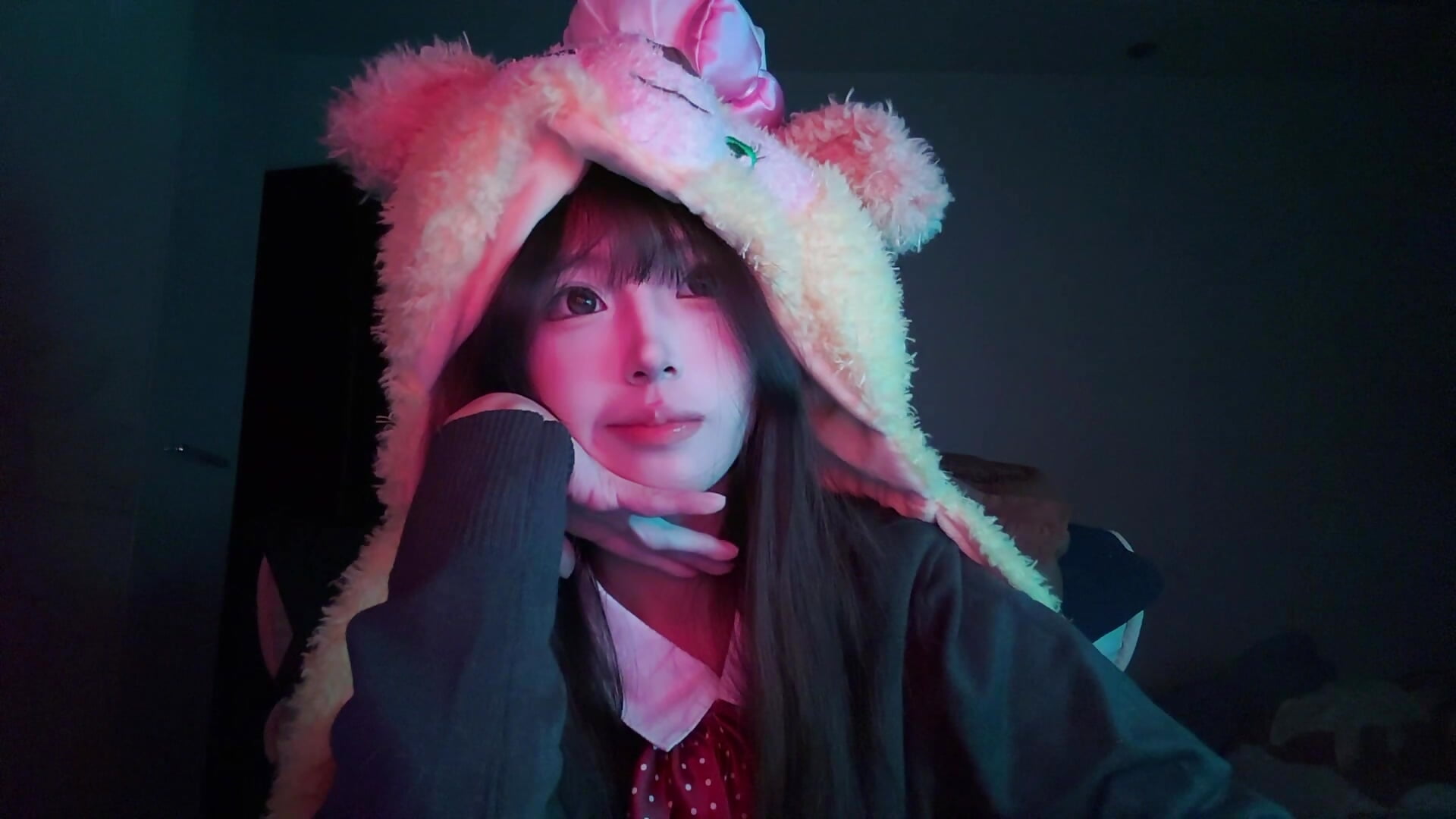 43681c866f6445e69fbdaebd4cc6058a - ANZ5201 캠 모델의 동영상