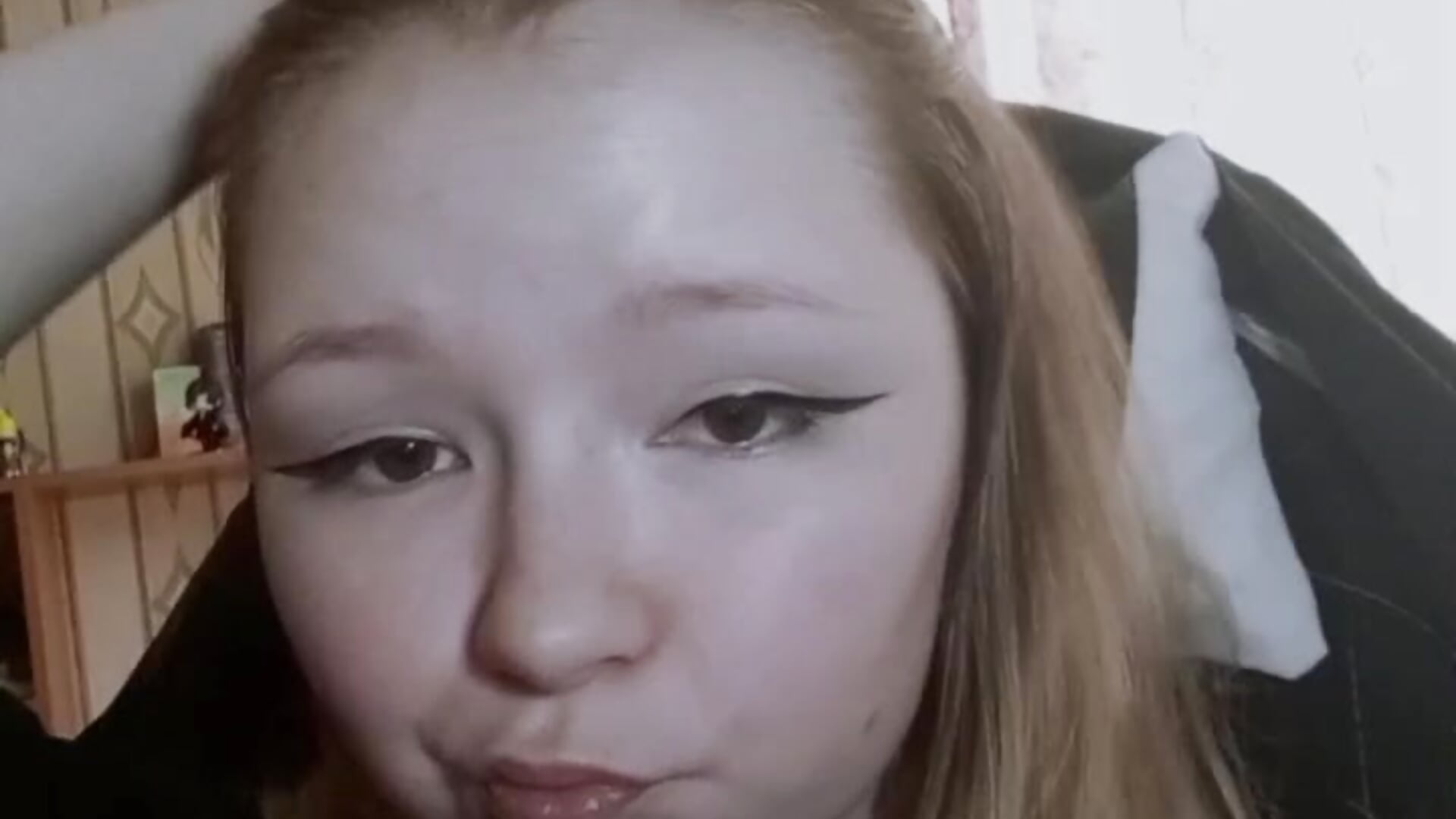 😊Just chillin😊 - video by PansyBorriello cam model