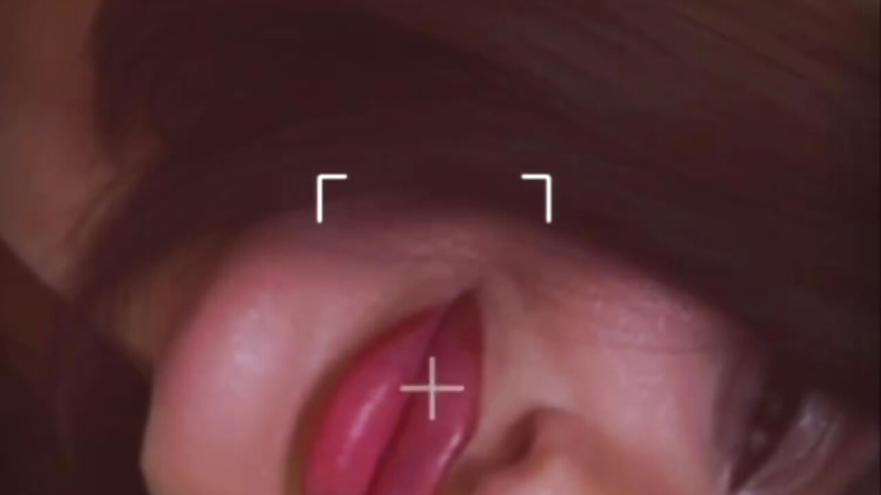 Mystery of Her Smile - video by SilkenMuse_ cam model