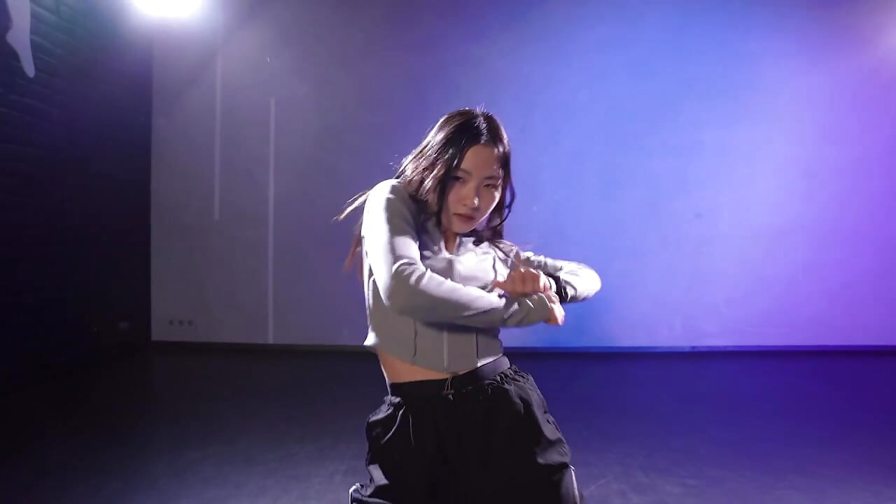 Teasing you - βίντεο μοντέλου Aisi_18