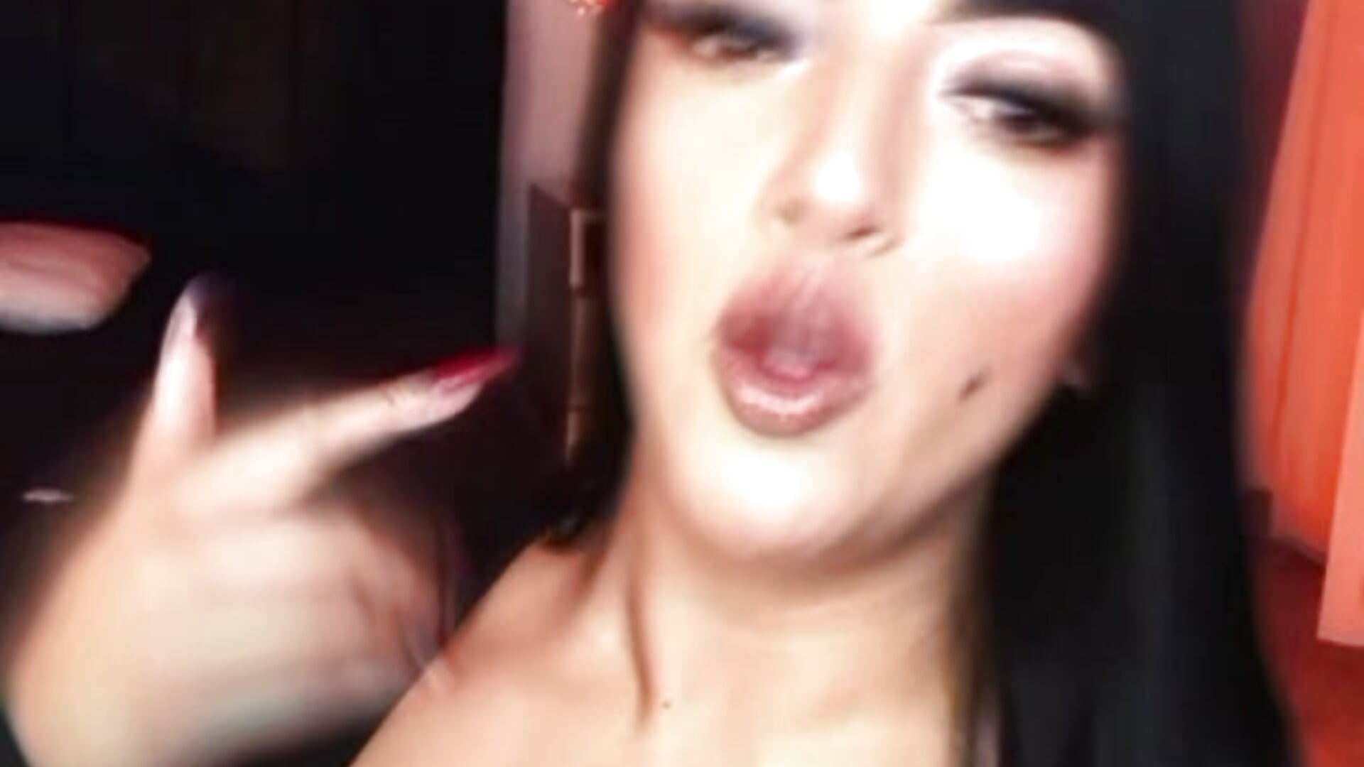Eres el demonio vestido en mujer - video by victoria1_cf cam model