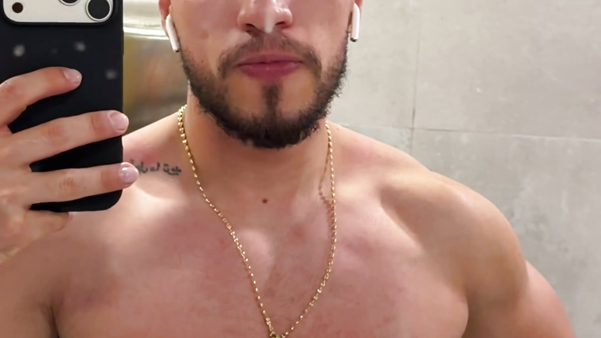 Thiago_Hill - Cam Model Trending Video 9836