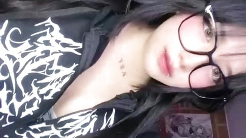 cute kawaii alexaaaa UwU - video by _alexa19pretty_ cam model