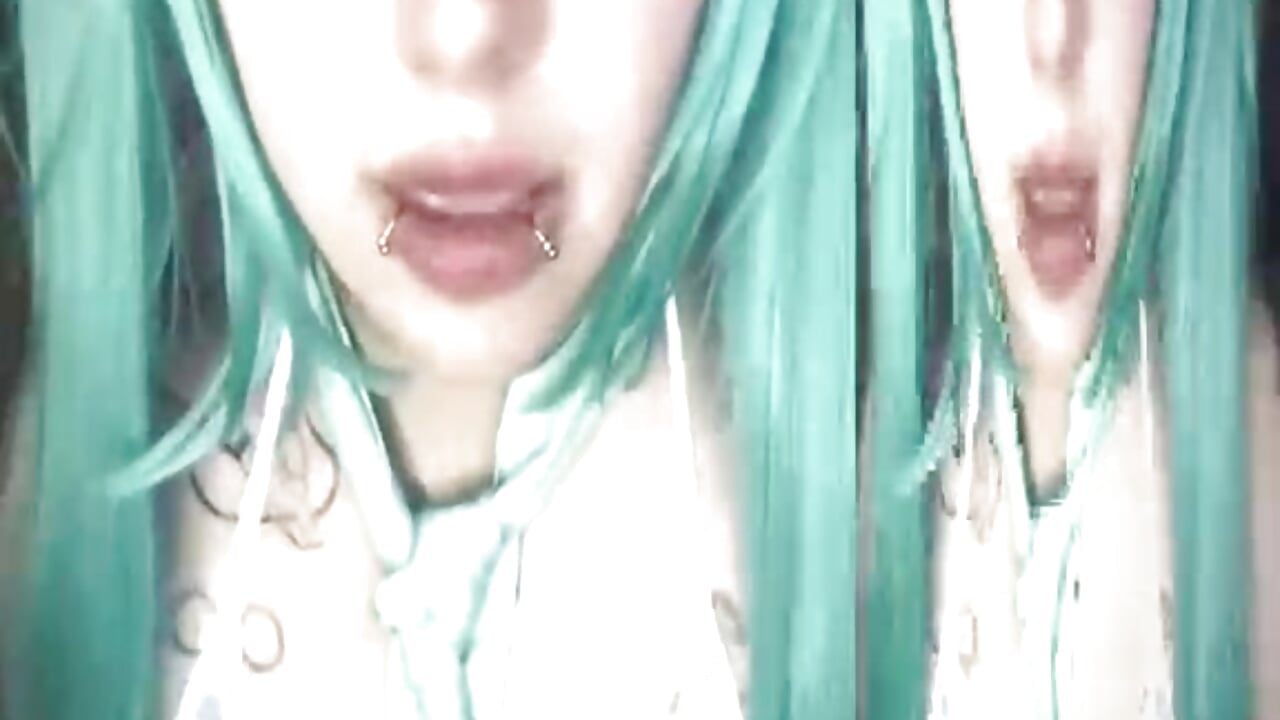 miku chaan - video by _alexa19pretty_ cam model