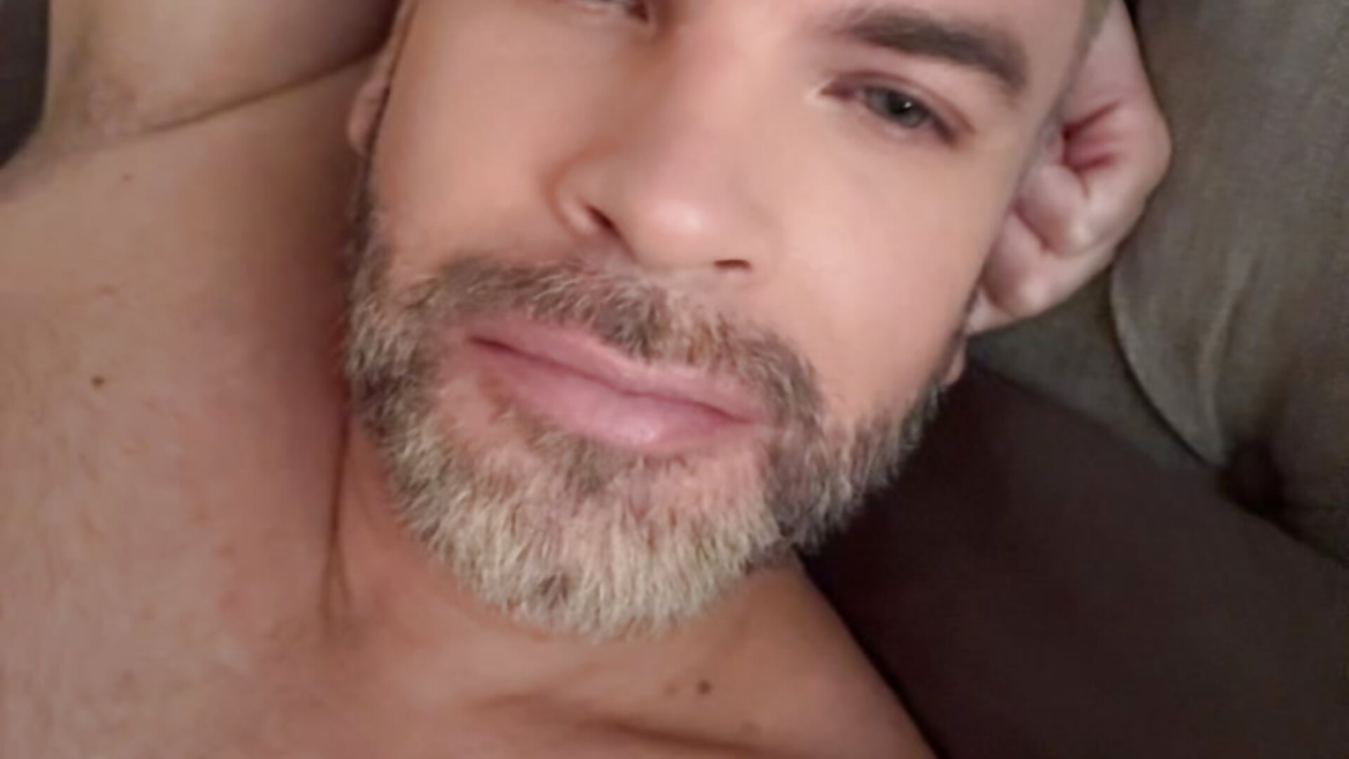 710EC91A-0457-404E-8697-B58A17E8B202 - vidéo du modèle de showcams Ty_lerDavid