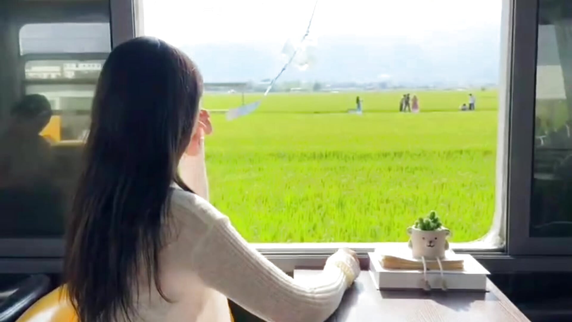 路上 - video của người mẫu cam marina-cutegirll