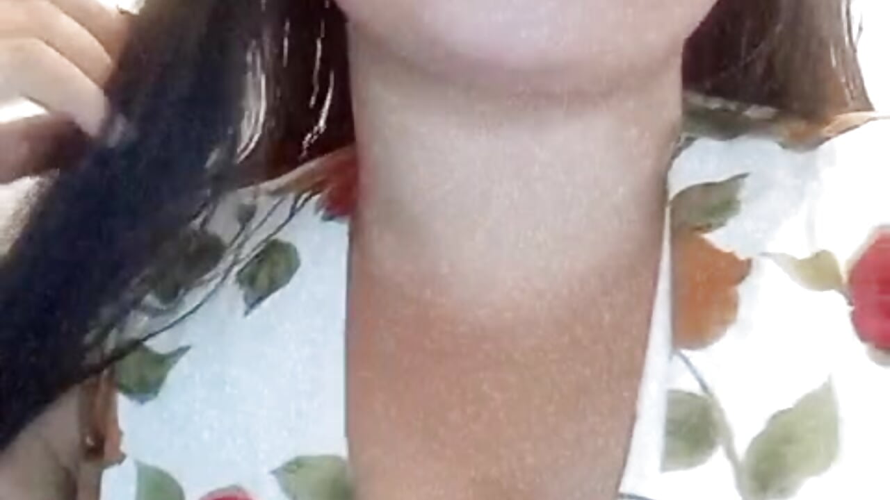 Come here and explore my skin👄 - video by coco_curvy cam model