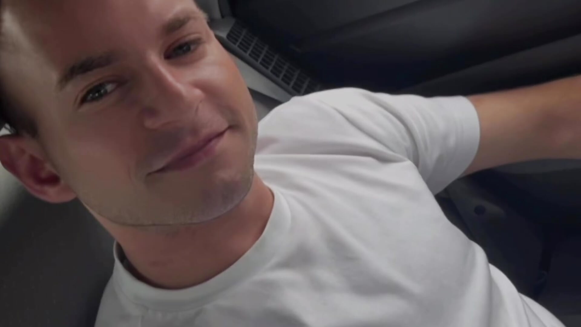 1e9e869c847a44d5a9f3adbbaa35301c - video by Maksim1907 cam model