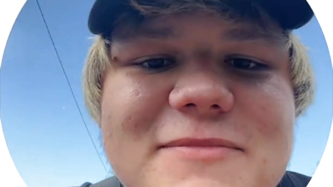 desiredude9 - vidéo du modèle de showcams desiredude9