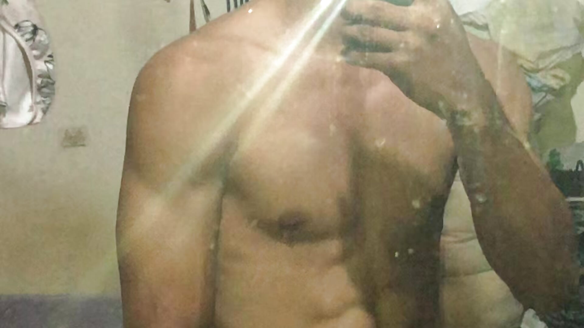 0549EF00-74F5-4199-B1B6-DAE7FD77E6E2 - video by AE_03 cam model